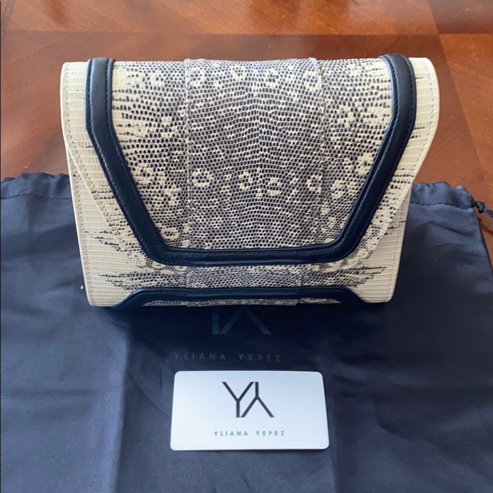 Yliana Yepez bag